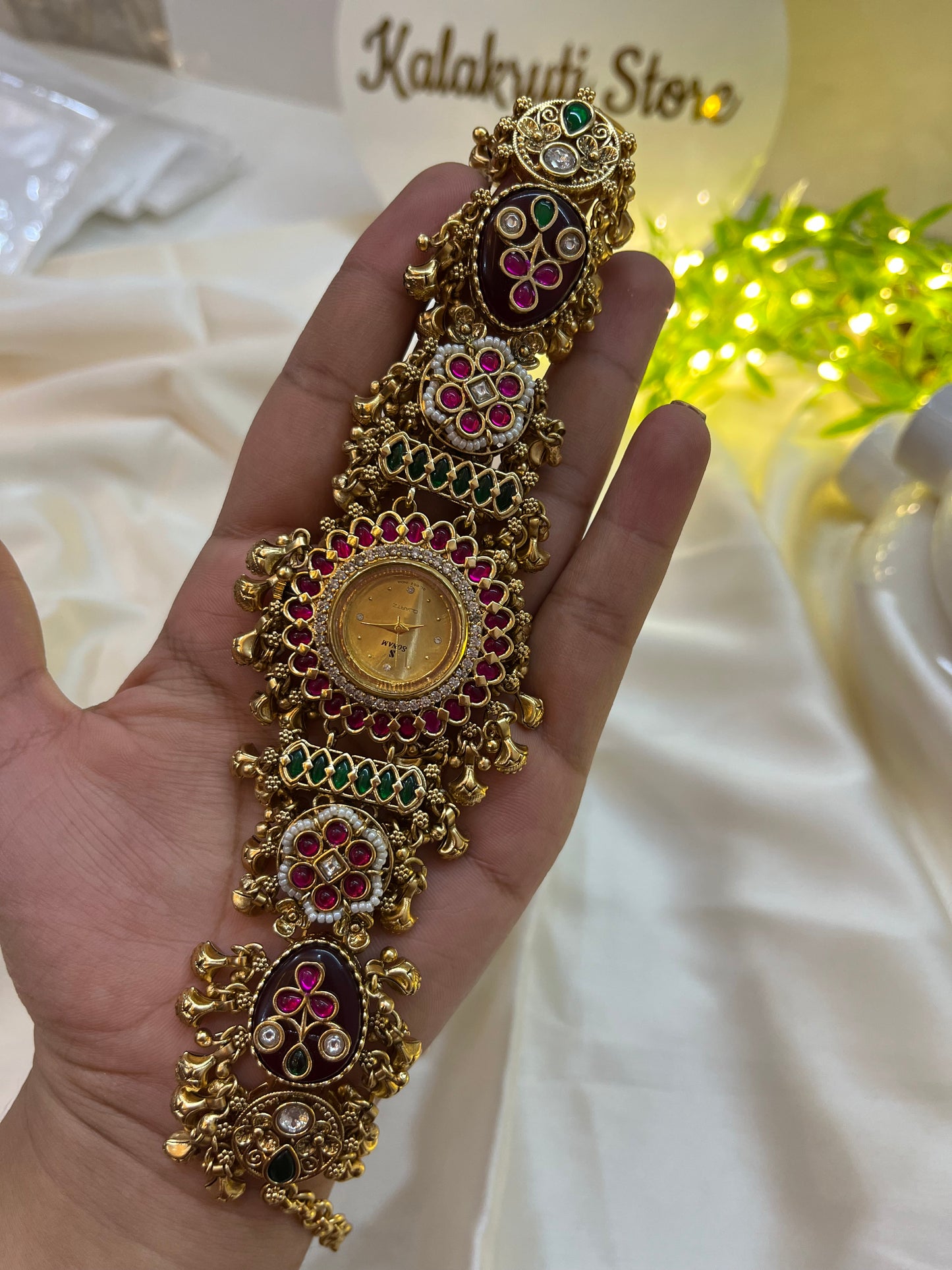 Ranisa watch