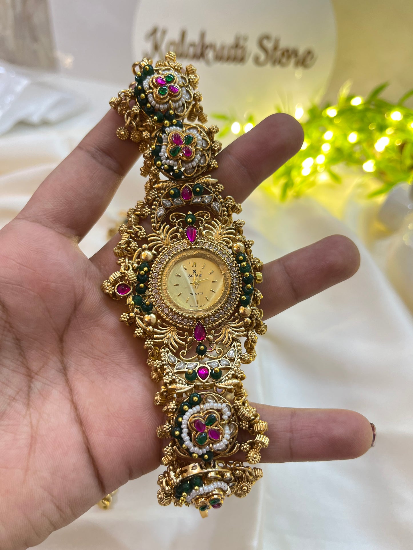 Ranisa watch