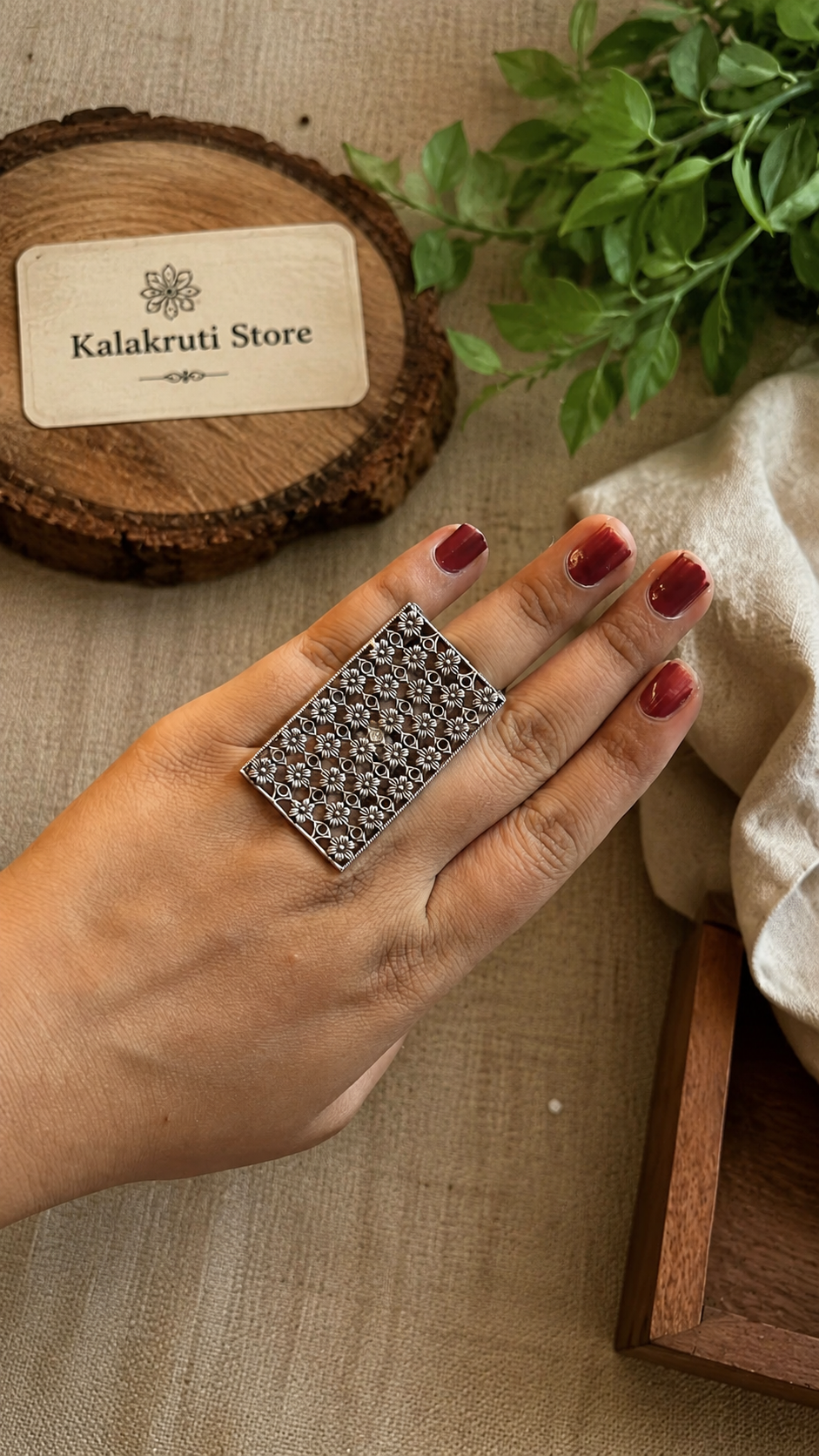Antique Mesh Statement Oxidized Ring