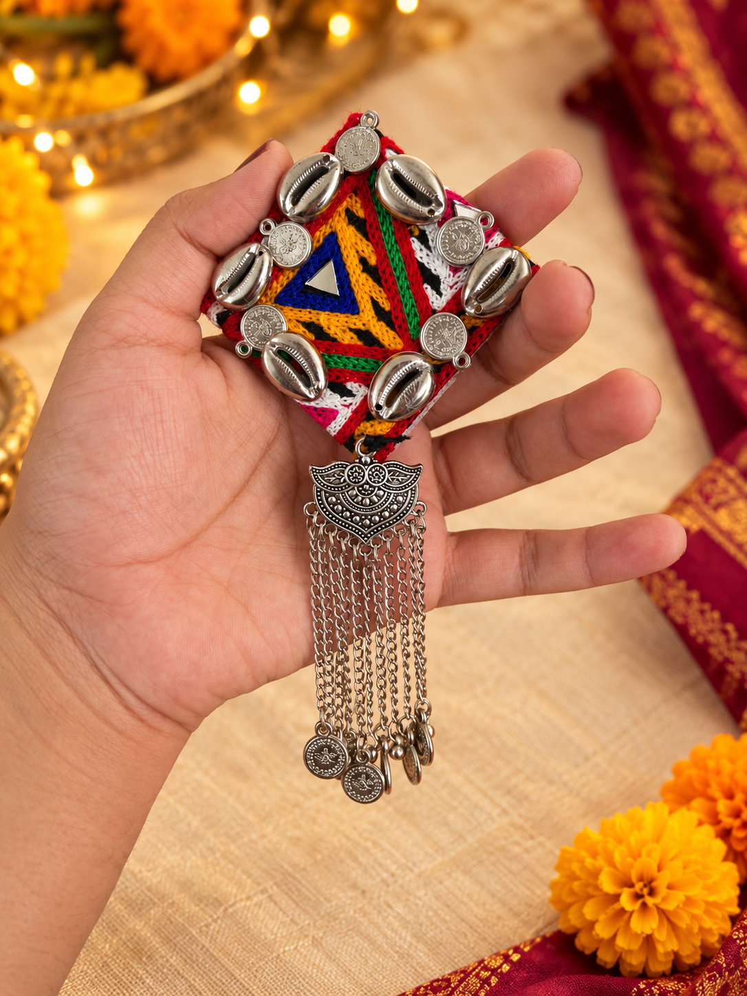 Mira Navratri Dangling Clip
